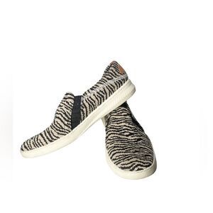 Baretraps Yadier Zebra Print Slip-on Women’s Shoes